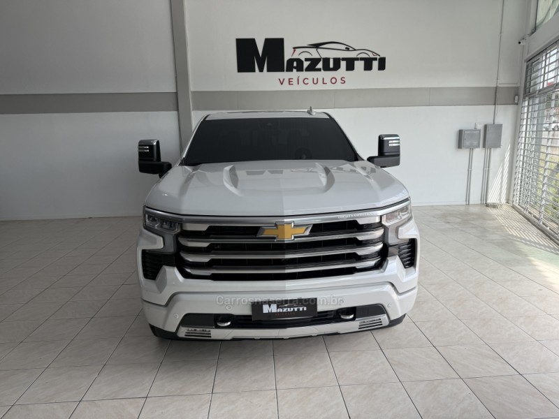 SILVERADO 5.3 1500 HIGH 4X4 COUNTRY GASOLINA 4X4 AUTOMÁTICO - 2024 - BENTO GONçALVES