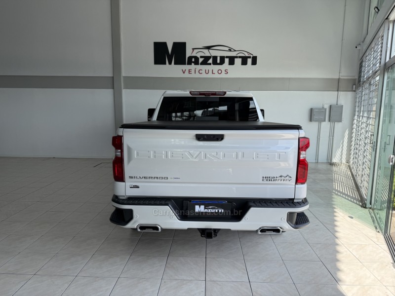 SILVERADO 5.3 1500 HIGH 4X4 COUNTRY GASOLINA 4X4 AUTOMÁTICO - 2024 - BENTO GONçALVES