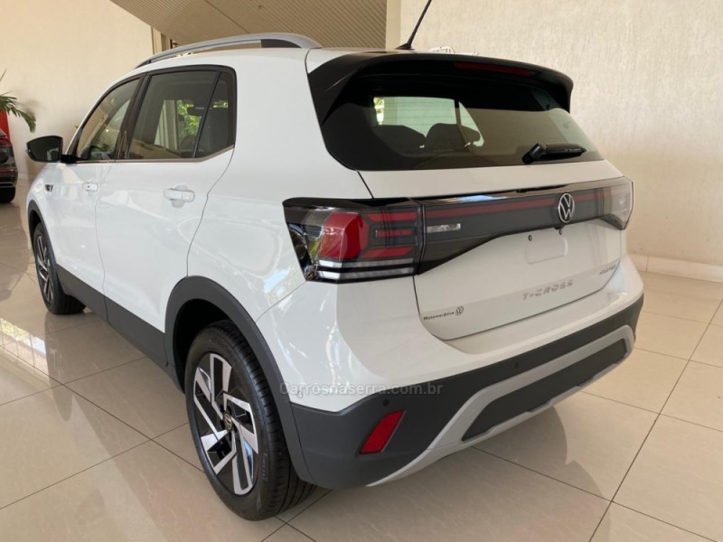 T-CROSS 1.4 HIGHLINE TSI 16V FLEX 4P AUTOMÁTICO - 2026 - LAJEADO