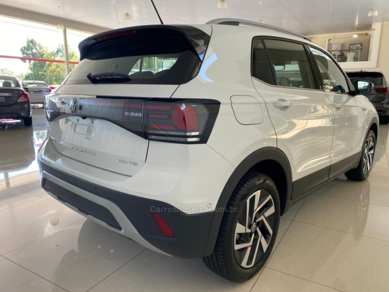 T-CROSS 1.4 HIGHLINE TSI 16V FLEX 4P AUTOMÁTICO - 2026 - LAJEADO