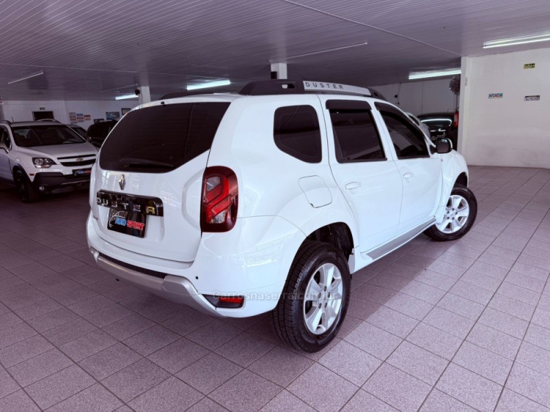 DUSTER 1.6 DYNAMIQUE 4X2 16V FLEX 4P MANUAL - 2016 - NOVO HAMBURGO