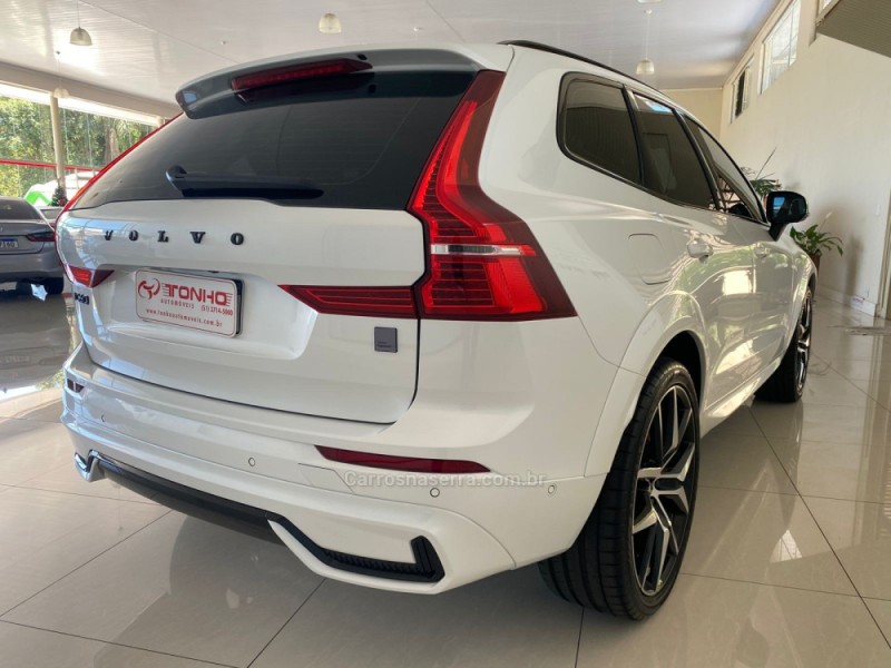 XC60 2.0 T8 POLESTAR ENGINEERED HÍBRIDO 4P AUTOMÁTICO - 2023 - LAJEADO