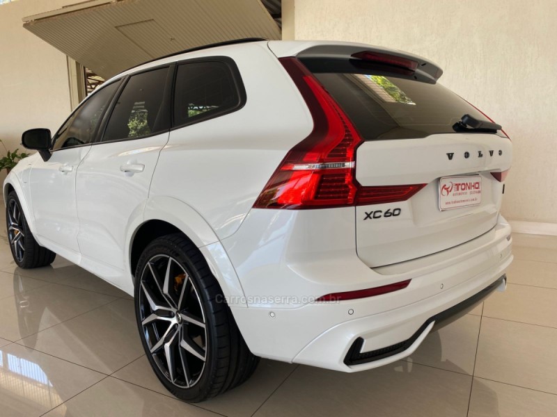 XC60 2.0 T8 POLESTAR ENGINEERED HÍBRIDO 4P AUTOMÁTICO - 2023 - LAJEADO