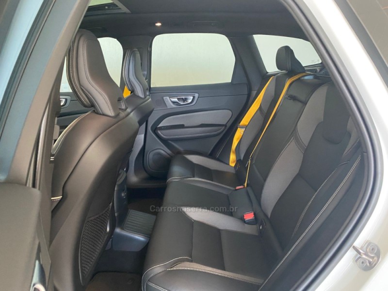 XC60 2.0 T8 POLESTAR ENGINEERED HÍBRIDO 4P AUTOMÁTICO - 2023 - LAJEADO