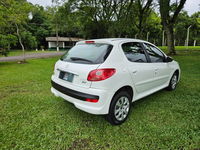 207 1.4 XR 8V FLEX 4P MANUAL - 2011 - VENâNCIO AIRES