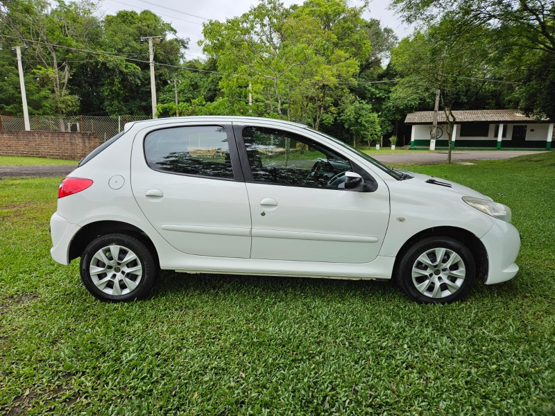 207 1.4 XR 8V FLEX 4P MANUAL - 2011 - VENâNCIO AIRES