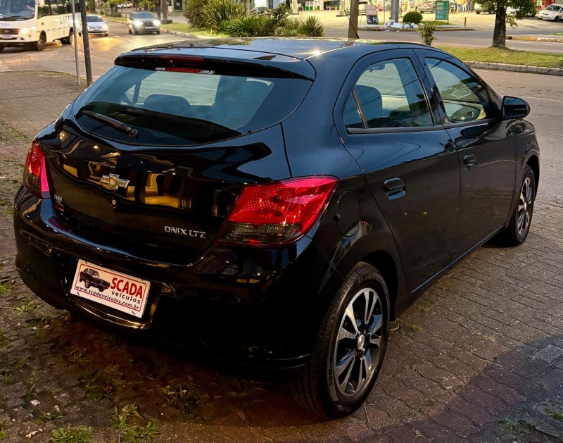 ONIX 1.4 MPFI LTZ 8V FLEX 4P AUTOMÁTICO - 2014 - CAXIAS DO SUL