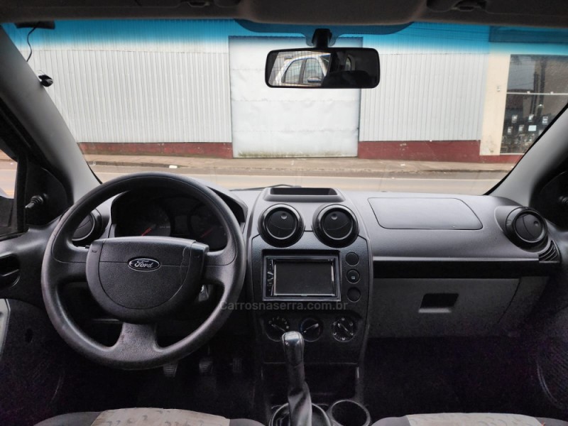 FIESTA 1.0 MPI CLASS 8V FLEX 4P MANUAL - 2008 - VACARIA