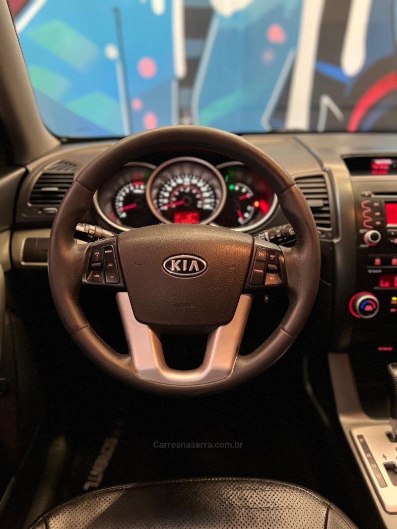 SORENTO 2.4 EX 4X2 16V GASOLINA 4P AUTOMÁTICO - 2012 - NOVO HAMBURGO