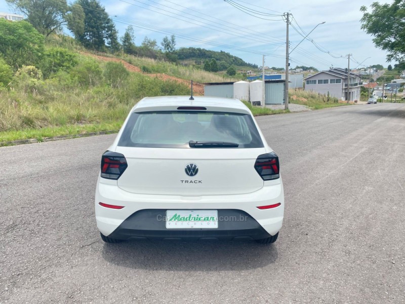 POLO 1.0 MPI TRACK 4P MANUAL - 2024 - FLORES DA CUNHA