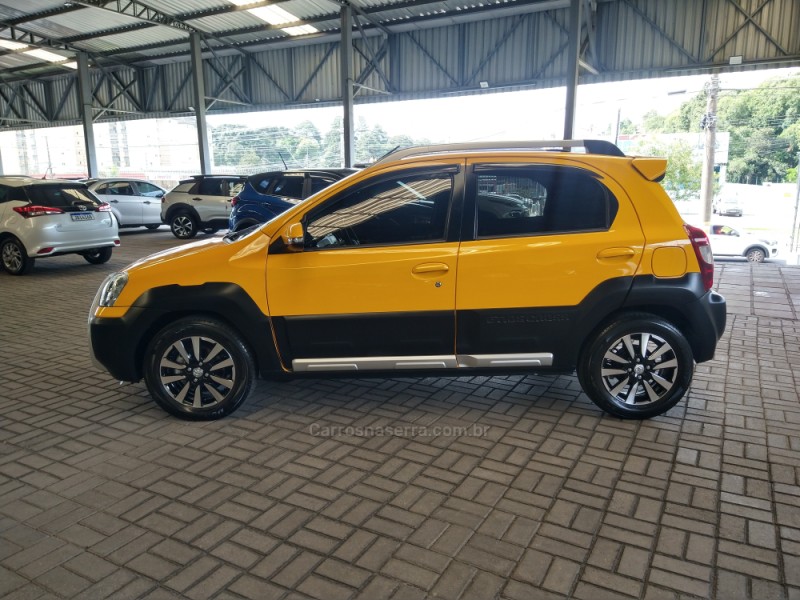 ETIOS CROSS 1.5 16V FLEX 4P MANUAL - 2014 - CAXIAS DO SUL