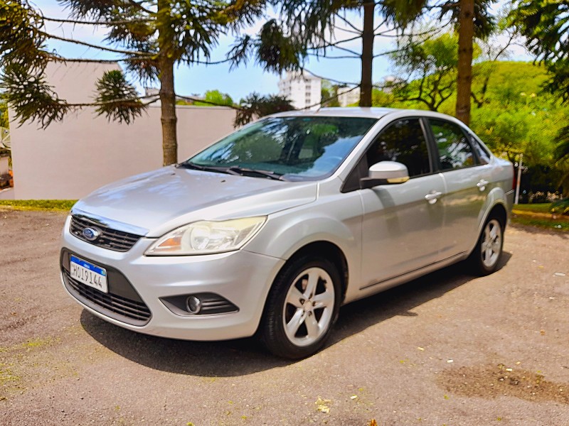 focus 2.0 glx sedan 16v gasolina 4p automatico 2011 farroupilha