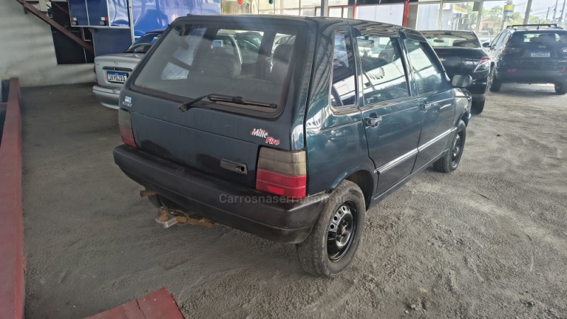 UNO 1.0 IE MILLE EP 8V GASOLINA 4P MANUAL - 2002 - CAXIAS DO SUL