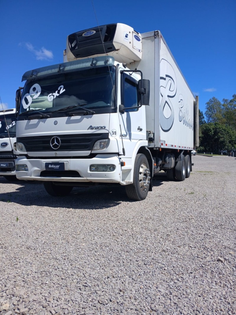 atego 2425 3 eixos 2009 farroupilha