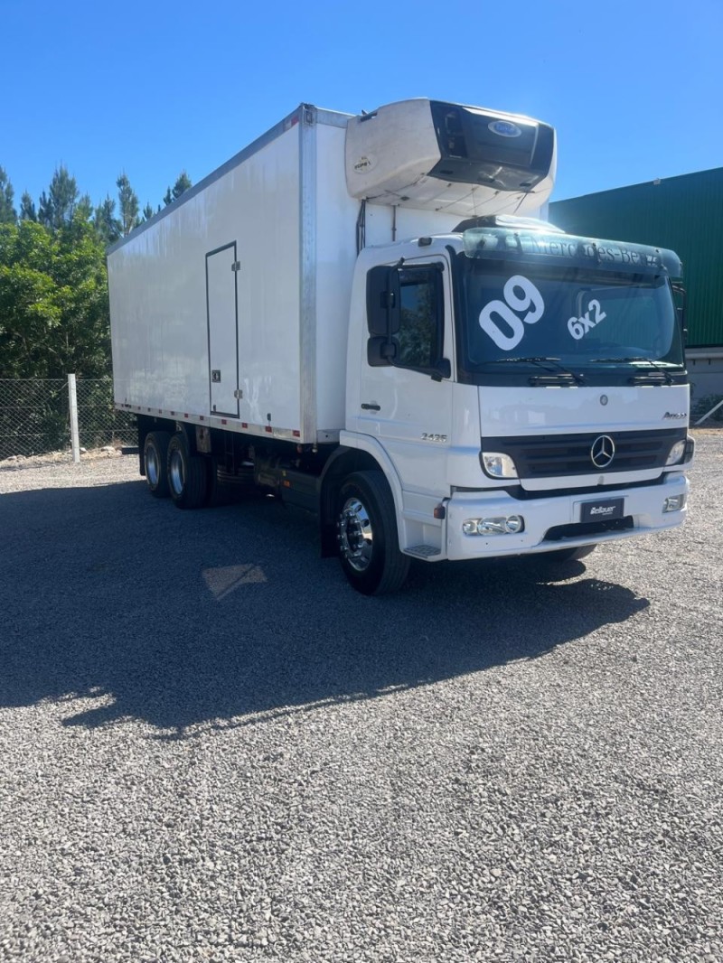 atego 2425 3 eixos 2009 farroupilha