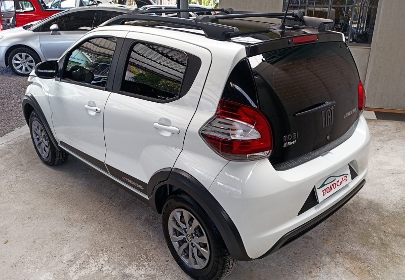 MOBI 1.0 TREKKING 8V FLEX 4P MANUAL - 2022 - CAXIAS DO SUL