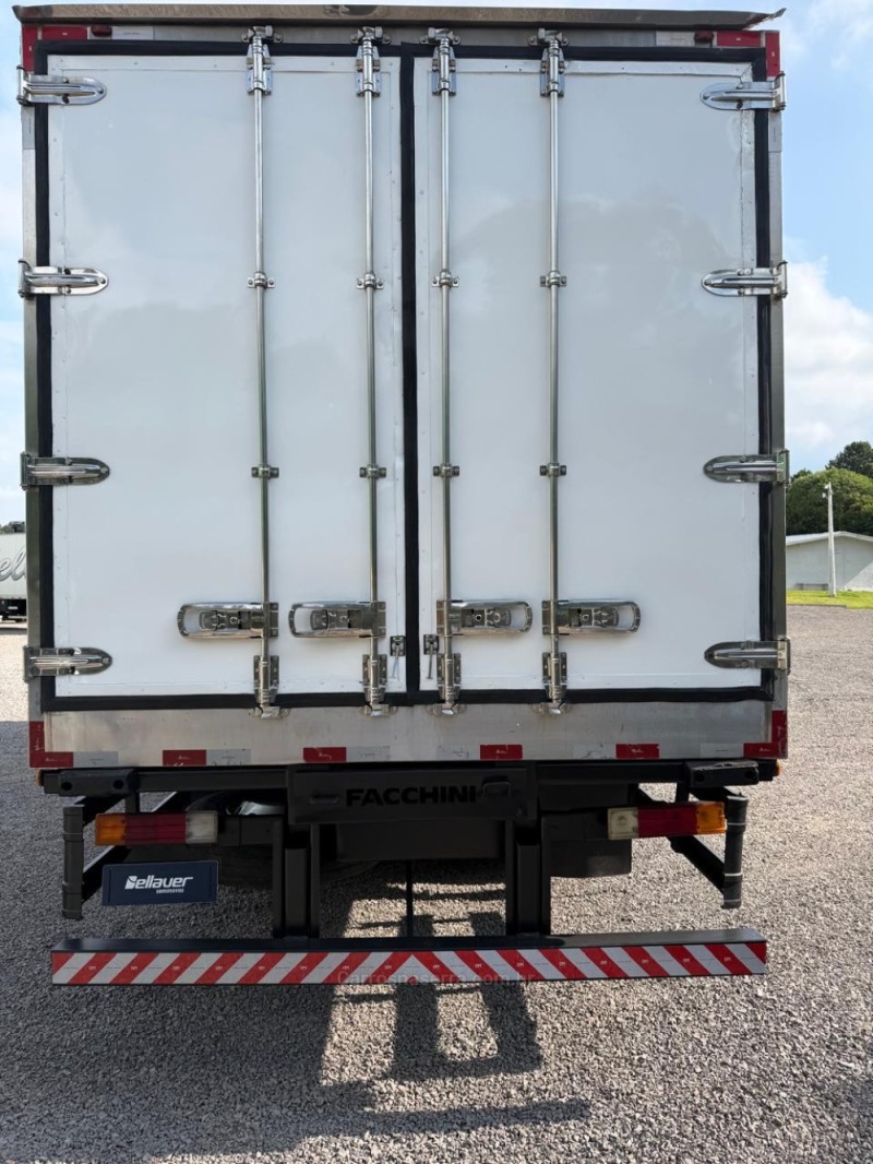 CARGO 2423  - 2013 - FARROUPILHA