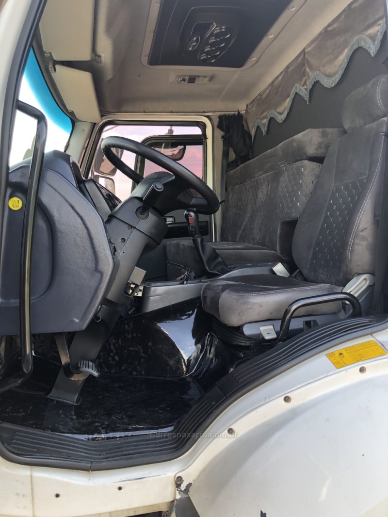 CARGO 2423  - 2013 - FARROUPILHA