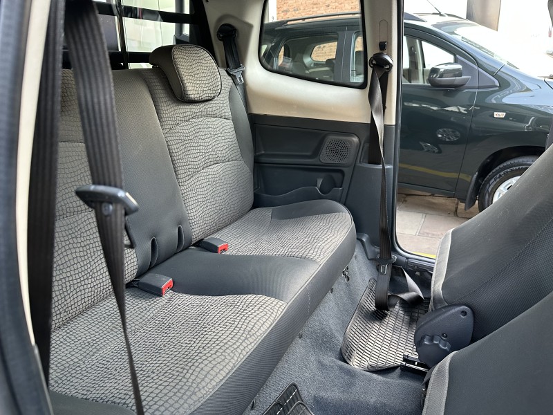 STRADA 1.8 MPI ADVENTURE CD 8V FLEX 2P MANUAL - 2012 - CAXIAS DO SUL