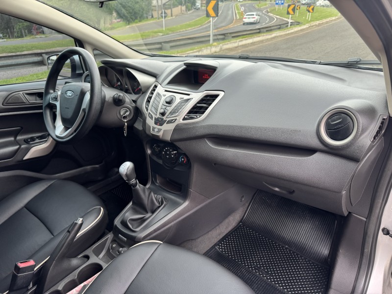 FIESTA 1.6 MPI HATCH 8V FLEX 4P MANUAL - 2012 - DOIS IRMãOS