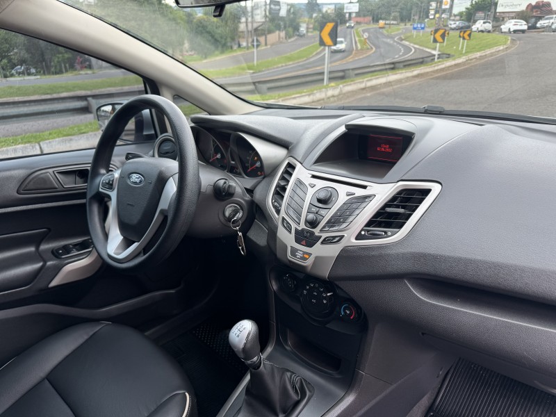 FIESTA 1.6 MPI HATCH 8V FLEX 4P MANUAL - 2012 - DOIS IRMãOS