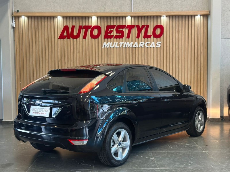 FOCUS 1.6 GLX 16V FLEX 4P MANUAL - 2012 - ESTâNCIA VELHA