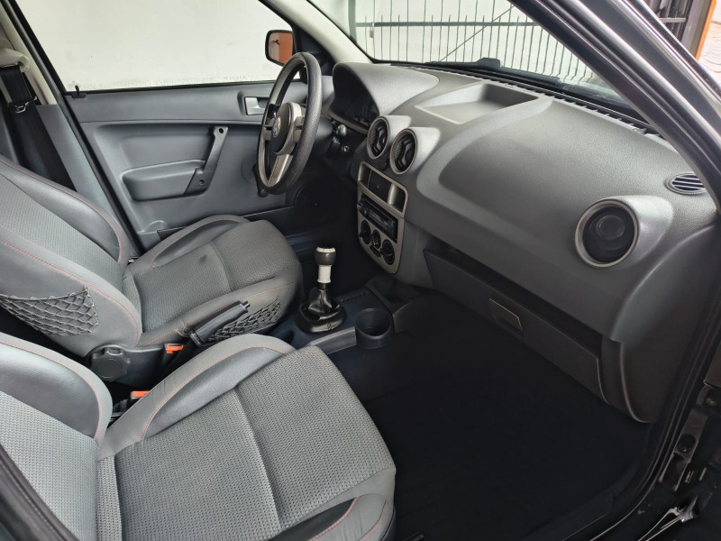 PARATI 1.6 MI SURF 8V FLEX 4P MANUAL G.IV - 2009 - CAXIAS DO SUL