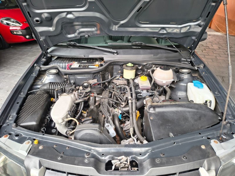 PARATI 1.6 MI SURF 8V FLEX 4P MANUAL G.IV - 2009 - CAXIAS DO SUL