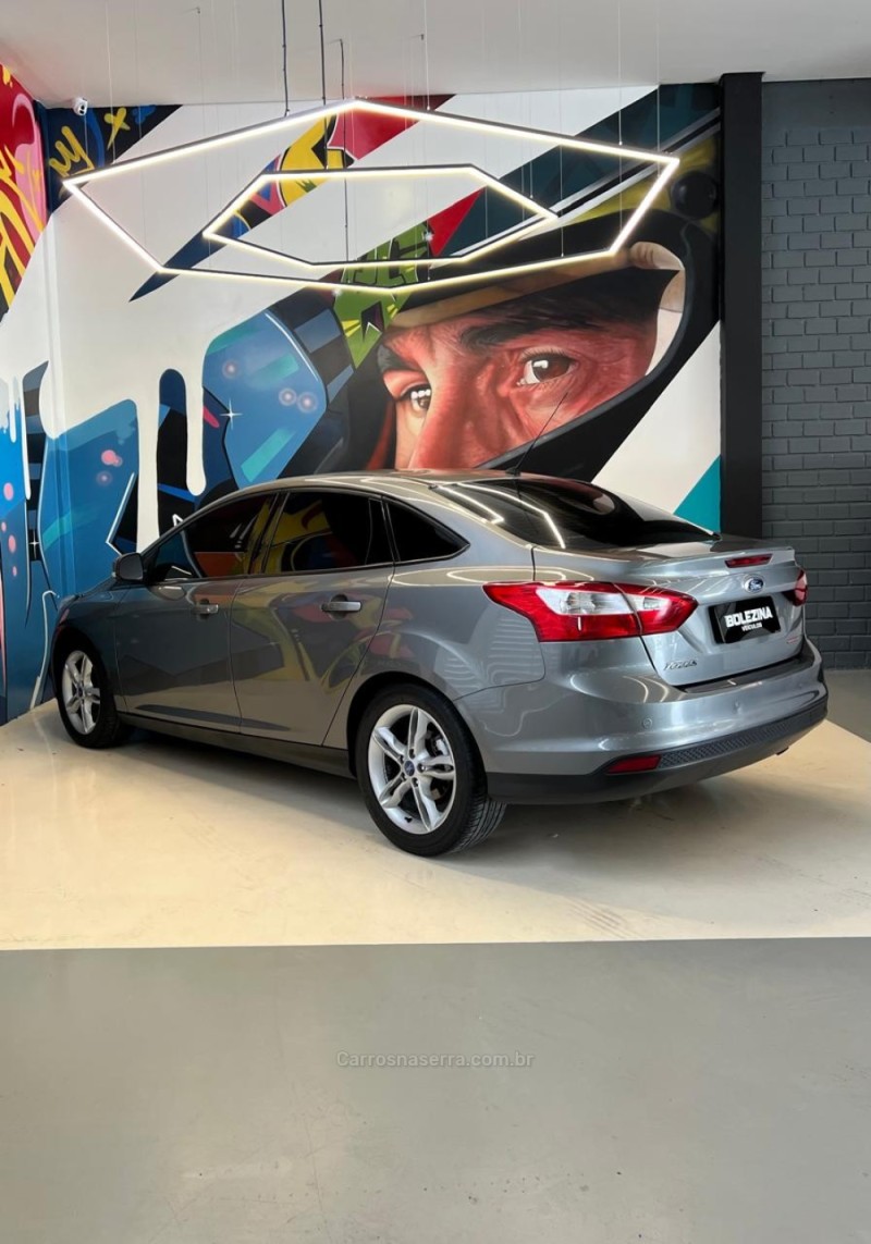 FOCUS 2.0 S SEDAN 16V FLEX 4P AUTOMÁTICO - 2015 - NOVO HAMBURGO