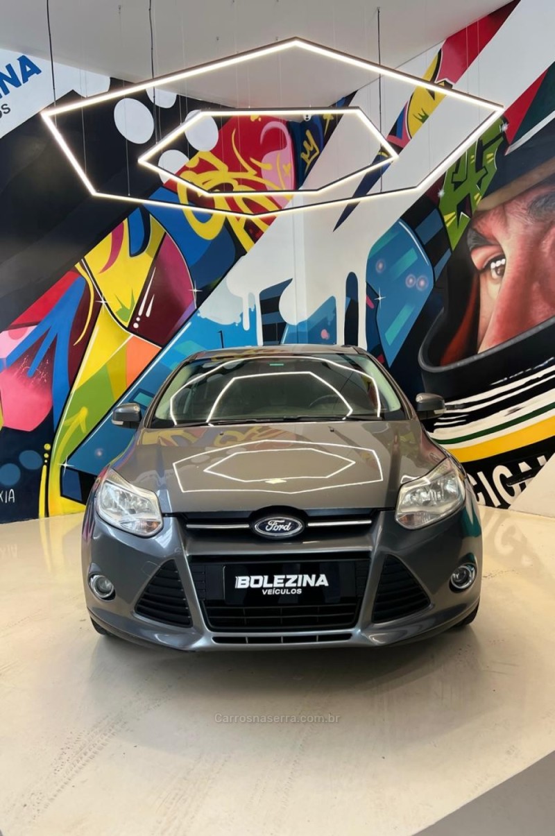 FOCUS 2.0 S SEDAN 16V FLEX 4P AUTOMÁTICO - 2015 - NOVO HAMBURGO