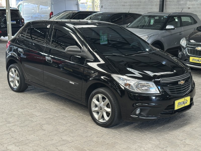 ONIX 1.0 MPFI LS 8V FLEX 4P MANUAL - 2016 - CAXIAS DO SUL