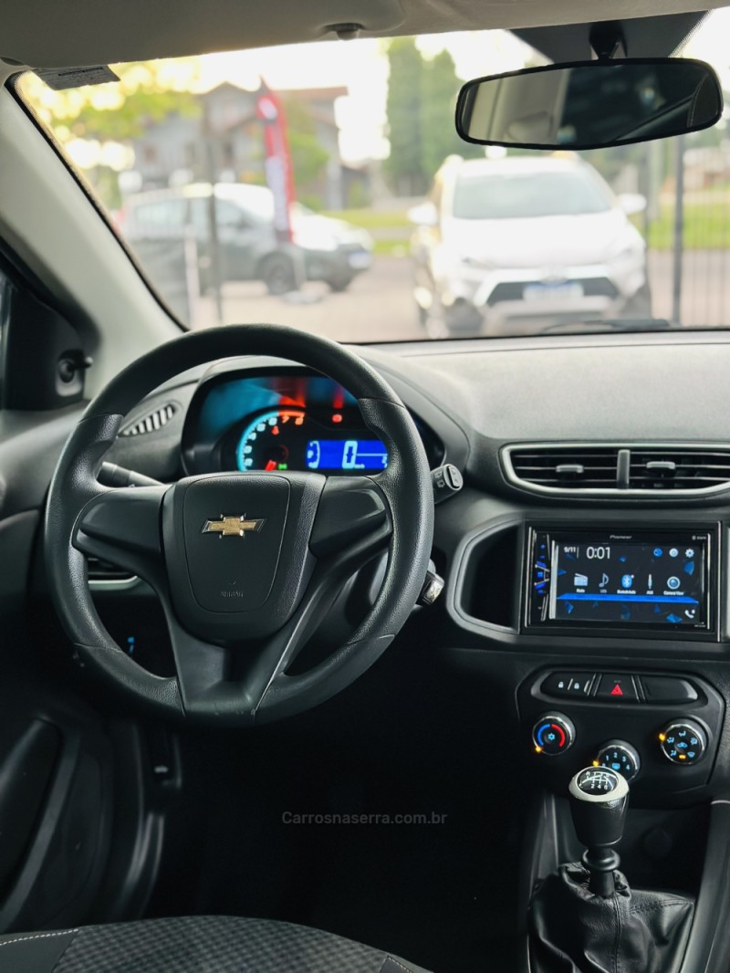 ONIX 1.0 MPFI LT 8V FLEX 4P MANUAL - 2017 - CANELA