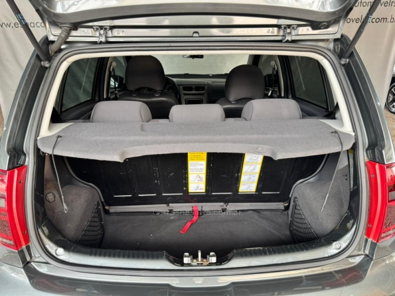 FOX 1.6 MI HIGHLINE 8V FLEX 4P MANUAL - 2014 - NOVA PRATA