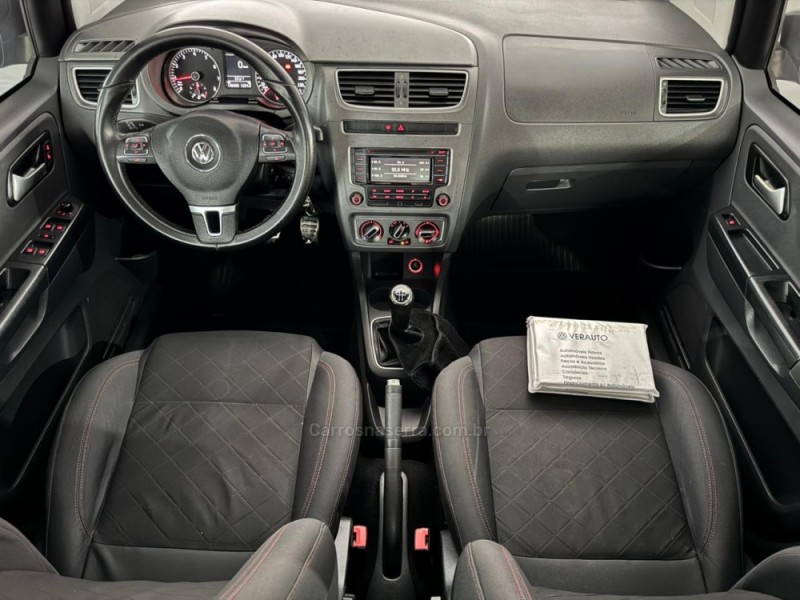 FOX 1.6 MI HIGHLINE 8V FLEX 4P MANUAL - 2014 - NOVA PRATA