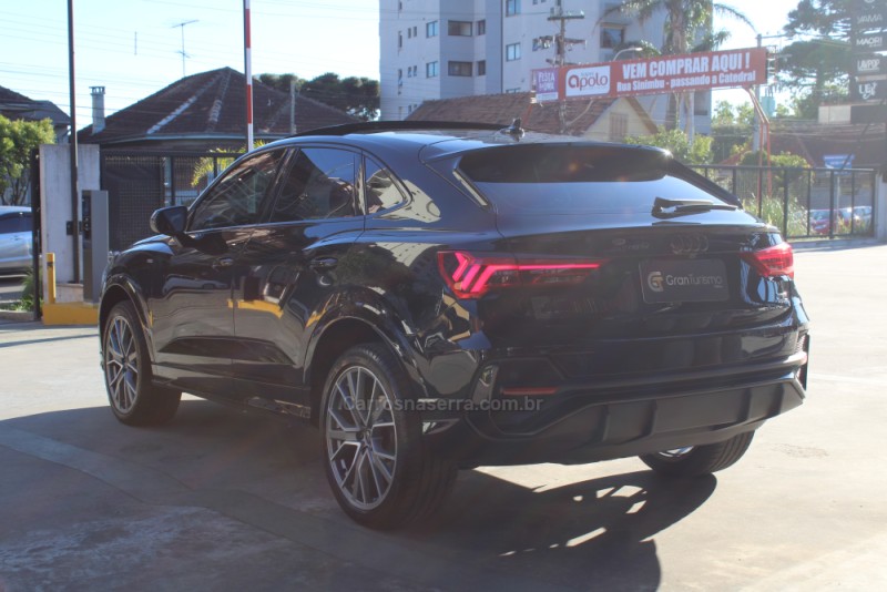 Q3 2.0 40 TFSI SPORTBACK ANNIVERSARY EDITION QUATTRO 4P GASOLINA AUTOMÁTICO - 2024 - CAXIAS DO SUL
