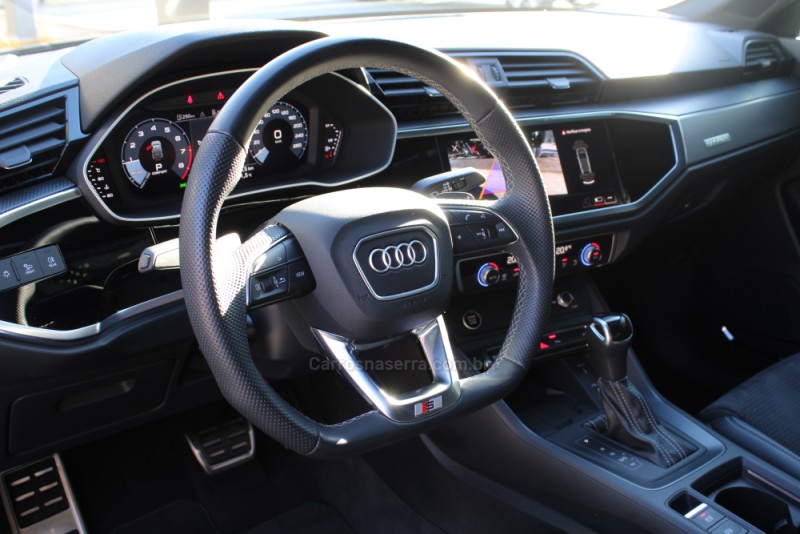 Q3 2.0 40 TFSI SPORTBACK ANNIVERSARY EDITION QUATTRO 4P GASOLINA AUTOMÁTICO - 2024 - CAXIAS DO SUL