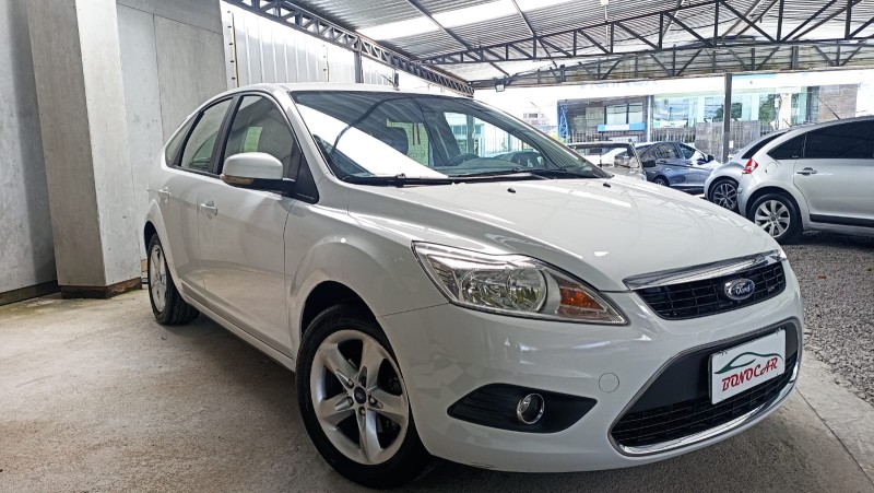 FOCUS 2.0 HA 16V FLEX 4P AUTOMÁTICO - 2013 - CAXIAS DO SUL