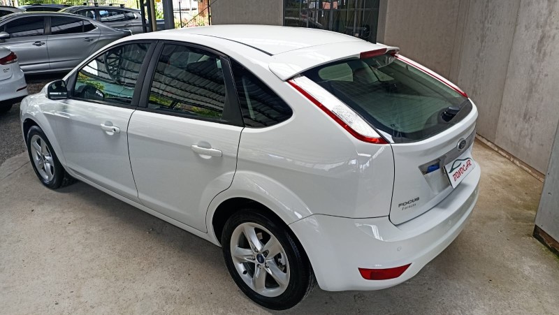 FOCUS 2.0 HA 16V FLEX 4P AUTOMÁTICO - 2013 - CAXIAS DO SUL