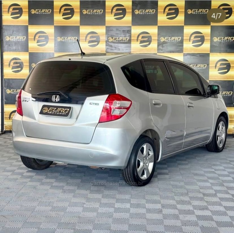 FIT 1.4 LXL 16V FLEX 4P MANUAL - 2009 - PORTãO