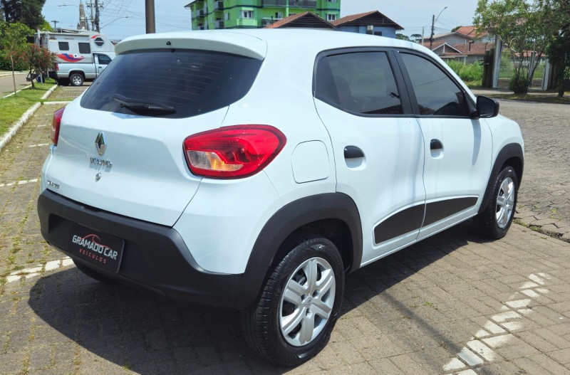 KWID 1.0 12V SCE FLEX ZEN MANUAL - 2021 - CANELA