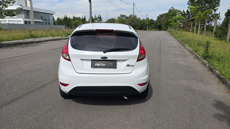FIESTA 1.6 ROCAM SE 8V FLEX 4P MANUAL - 2017 - BENTO GONçALVES