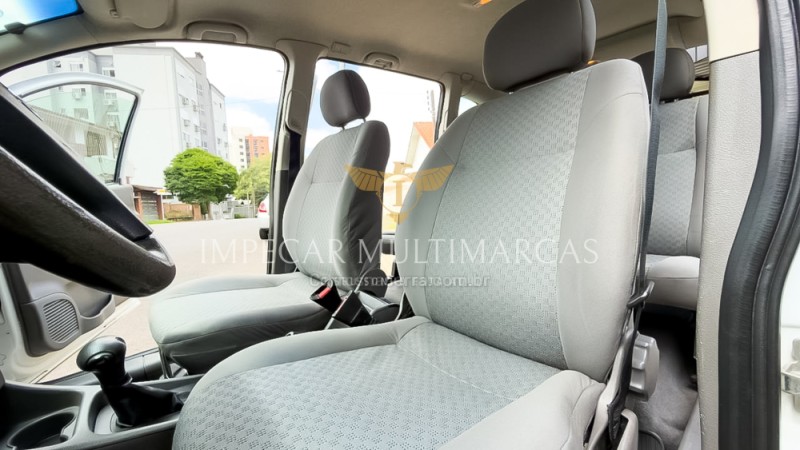 ZAFIRA 2.0 MPFI EXPRESSION 8V FLEX 4P AUTOMÁTICO - 2011 - NOVO HAMBURGO