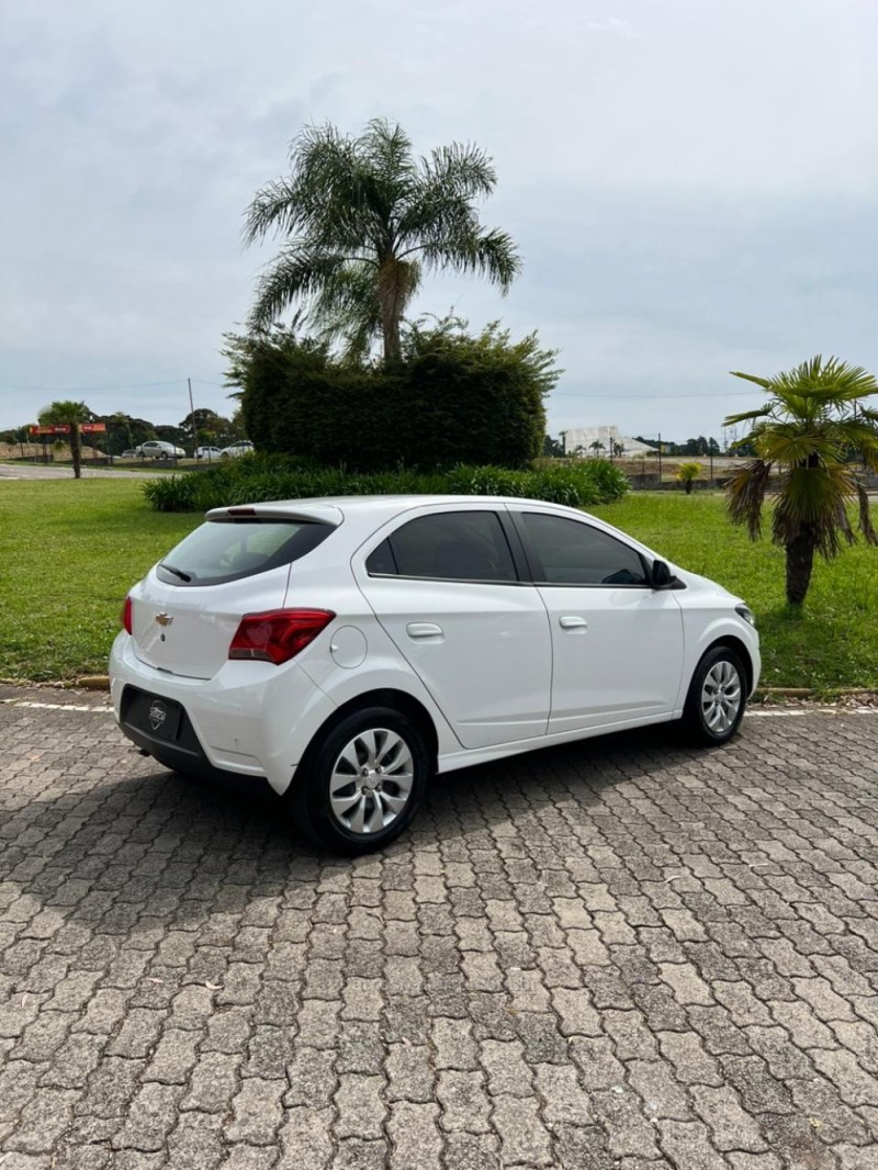 ONIX 1.4 MPFI LT 8V FLEX 4P MANUAL - 2018 - CAXIAS DO SUL