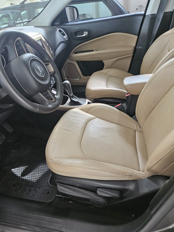 COMPASS 2.0 16V FLEX LONGITUDE AUTOMÁTICO - 2017 - FARROUPILHA