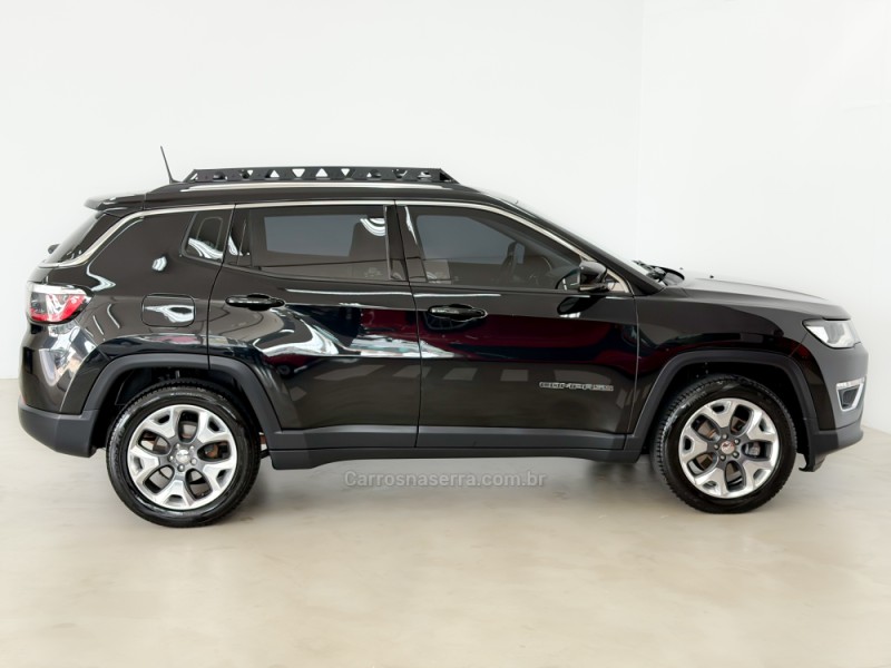 COMPASS 2.0 16V FLEX LIMITED AUTOMÁTICO - 2018 - CAXIAS DO SUL