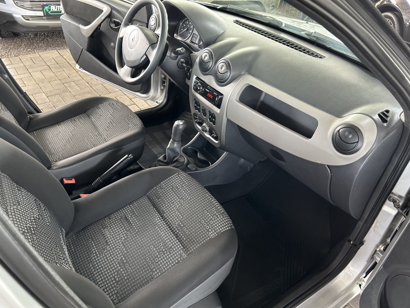 SANDERO 1.6 EXPRESSION 8V FLEX 4P MANUAL - 2009 - CAXIAS DO SUL