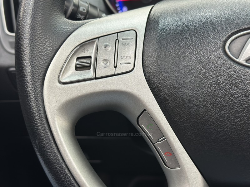 IX35 2.0 MPI 4X2 16V GASOLINA 4P AUTOMÁTICO - 2012 - SANTA CRUZ DO SUL