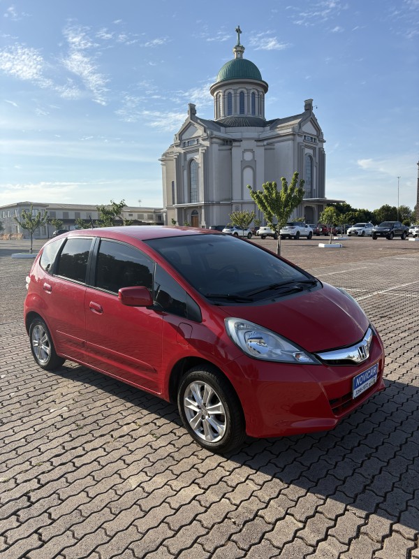 FIT 1.4 LX 8V GASOLINA 4P AUTOMÁTICO - 2013 - FARROUPILHA