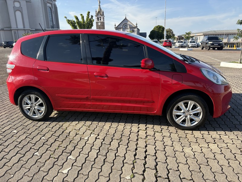 FIT 1.4 LX 8V GASOLINA 4P AUTOMÁTICO - 2013 - FARROUPILHA