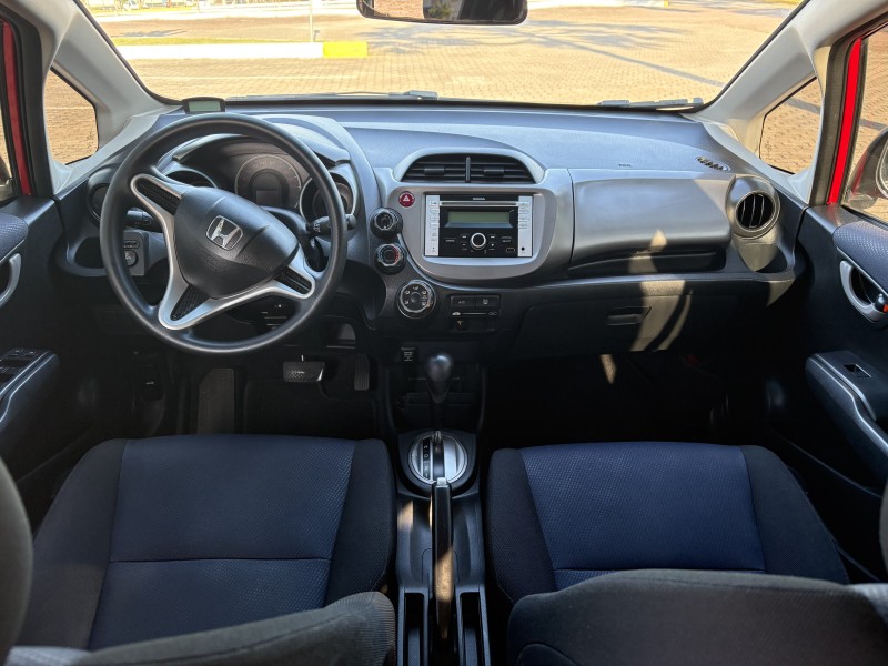 FIT 1.4 LX 8V GASOLINA 4P AUTOMÁTICO - 2013 - FARROUPILHA